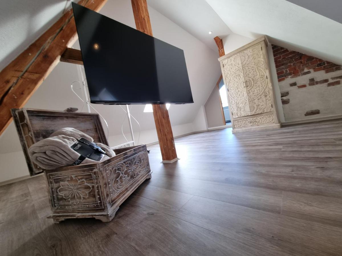 5 Sterne Bahnhoftraum, Appartement "Waldliebe" 133Qm, Grosse Terrasse 70Qm, Qr Code Scannen Fuer Virtuellen Rundgang, Premium Ausstattung Braunfels Exterior photo